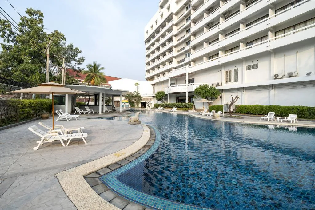Welcome Plaza Hotel 3 pool1686024173
